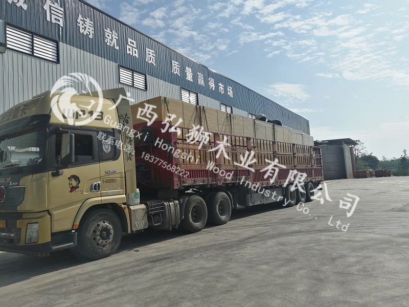 广西建筑模板发重庆工地走起